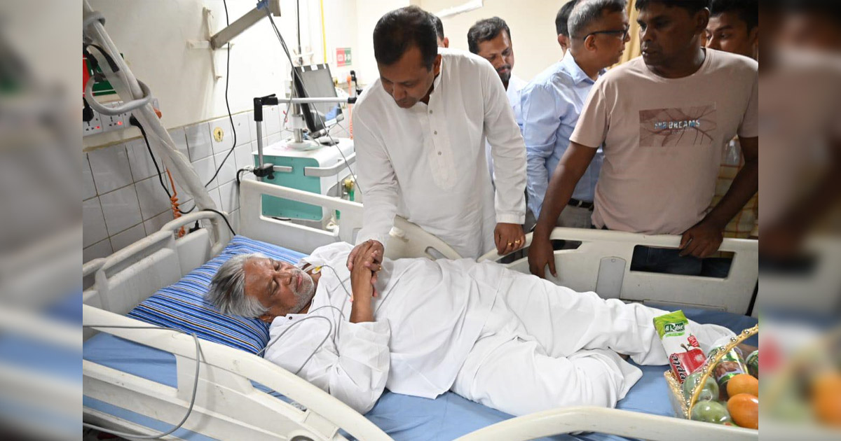 সমাবেশে অসুস্থ আমানের খোঁজ নিলেন প্রধানমন্ত্রী