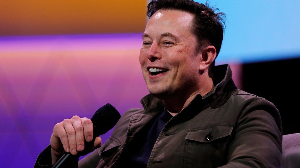 Elon Musk loses $30 billion overnight and the title of the world's richest man