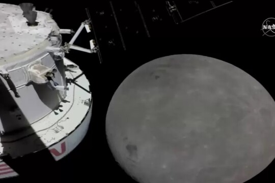 Nasa's Artemis spacecraft arrives at the Moon
