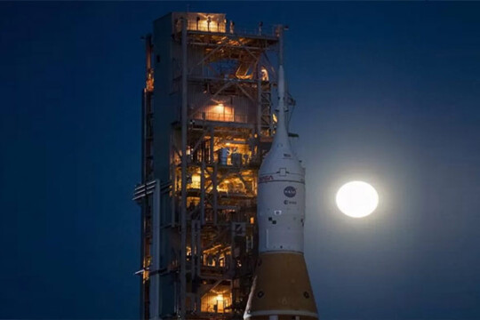 NASA halts launch of its new moon rocket on a no-crew test flight owing to fuel leaks.