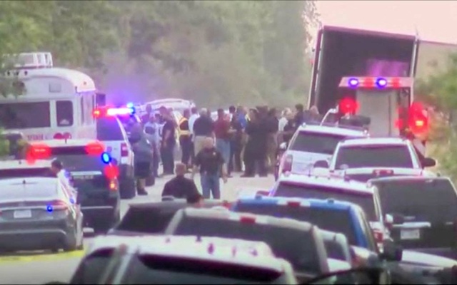 46 people found dead inside truck in San Antonio