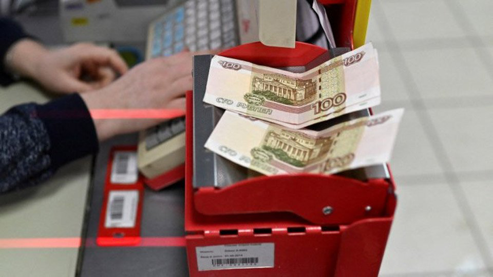 Russia inflation hits 20 year high in April