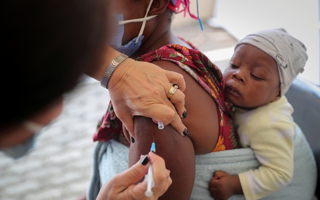 Africa needs to make own vaccines but hurdles are high, experts say