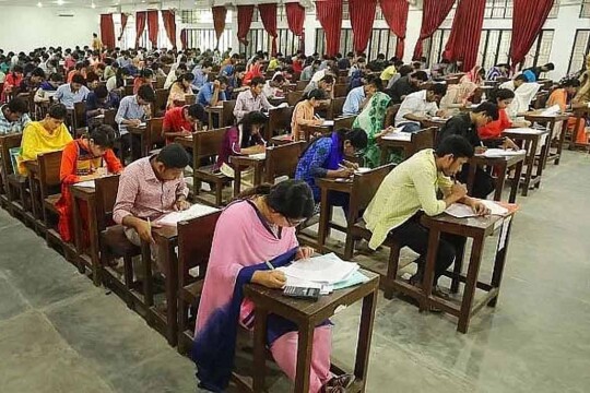 Entry tests for DU-affiliated colleges to be held despite transport strikes