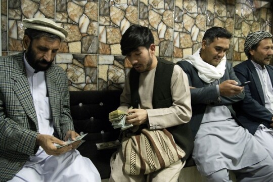 Afghan economy nears collapse as pressure builds to ease US sanctions