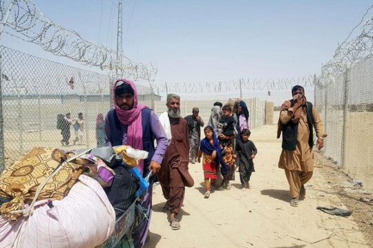 250,000 displaced Afghans return to native provinces