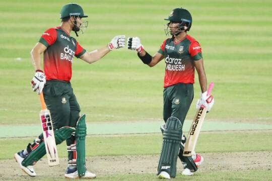 Afif,Nurul guide Tigers to 5-wicket win over Australia