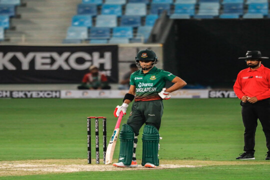 Tigers narrowly escape defeat in first UAE T20 match