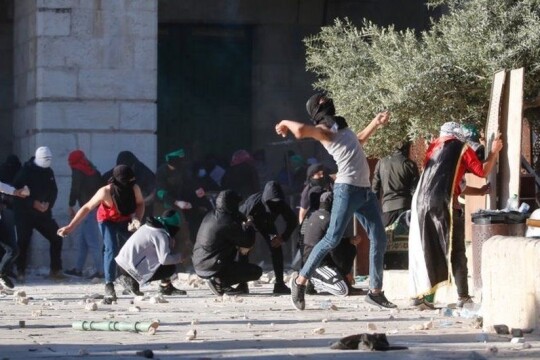 Over 150 injured in clashes at al-Aqsa Mosque compound