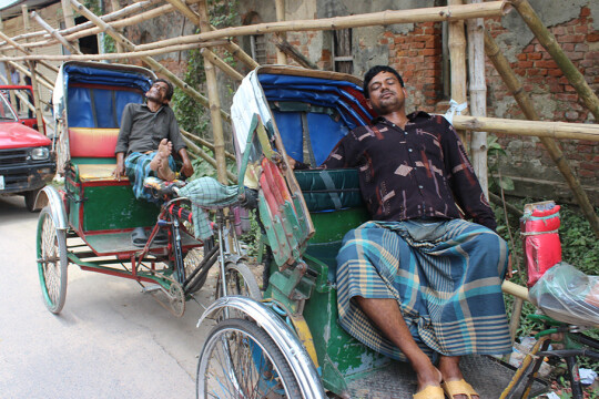 Despite decrease in temperature, heat did not reduce in Dhaka