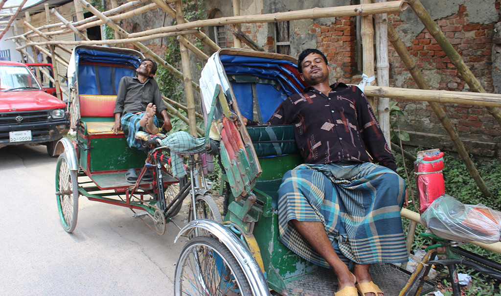 Despite decrease in temperature, heat did not reduce in Dhaka