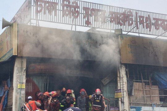 New Supermarket fire: 23 people admitted to hospital due to smoke inhalation