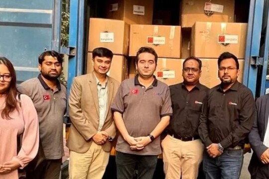 Banglalink donates relief items for Turkey earthquake victims