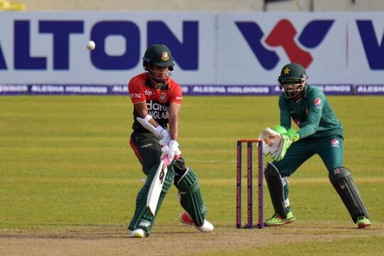 Pakistan crush Bangladesh to secure series