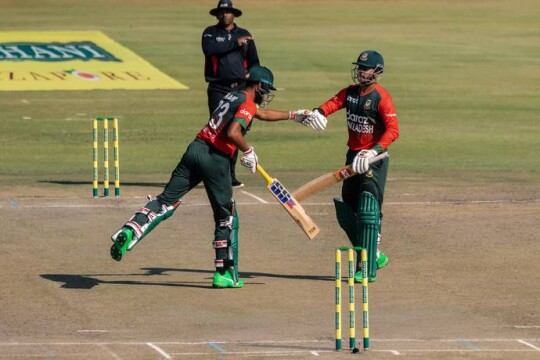Soumya, Naim fifties help Bangladesh beat hosts in first T20