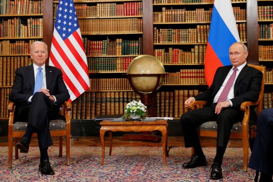 Biden and Putin to hold call amid Ukraine invasion fears
