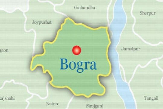 Bus catches fire in Bogra