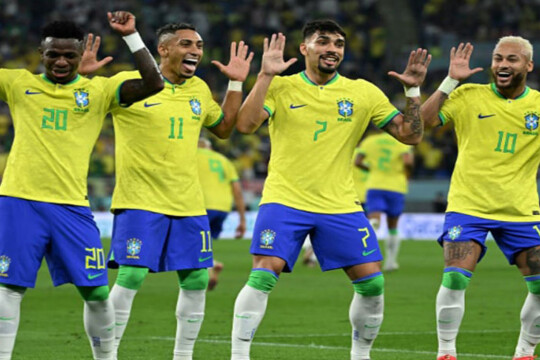 Brazil thump South Korea 4-1 and advance to quarterfinals
