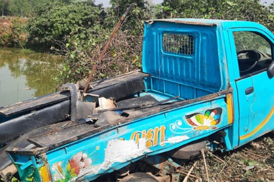 3 killed in Cox’s Bazar as BGB bus collides with pickup van