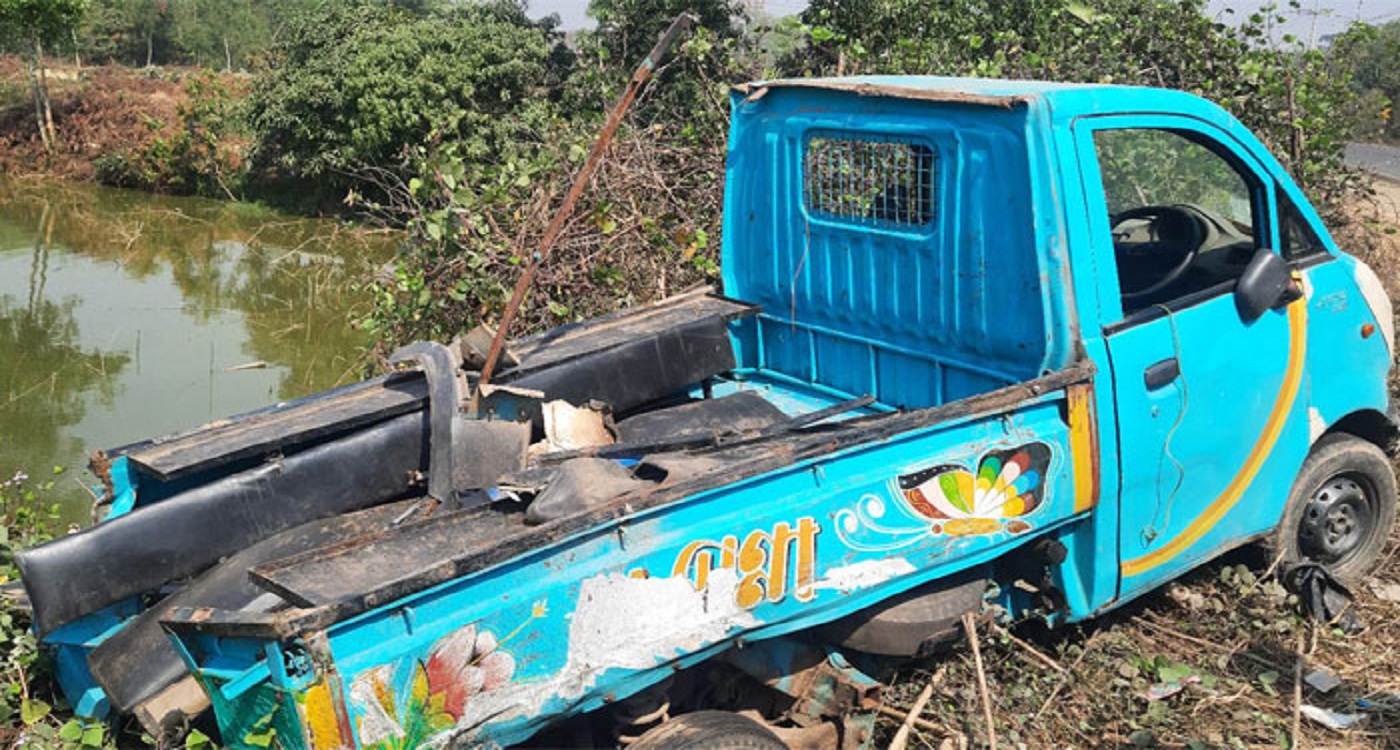 3 killed in Cox’s Bazar as BGB bus collides with pickup van