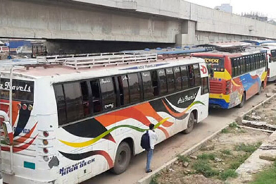 Highway police holds 40 buses for defying Covid restrictions