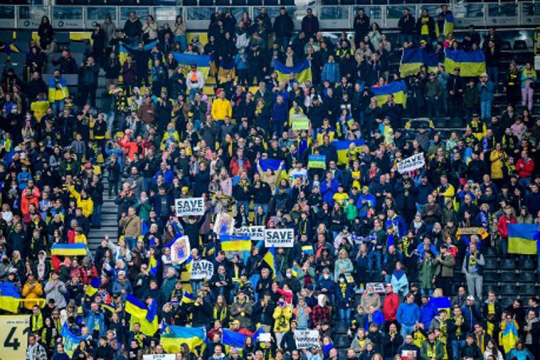 Ukrainian football league abandoned without champion