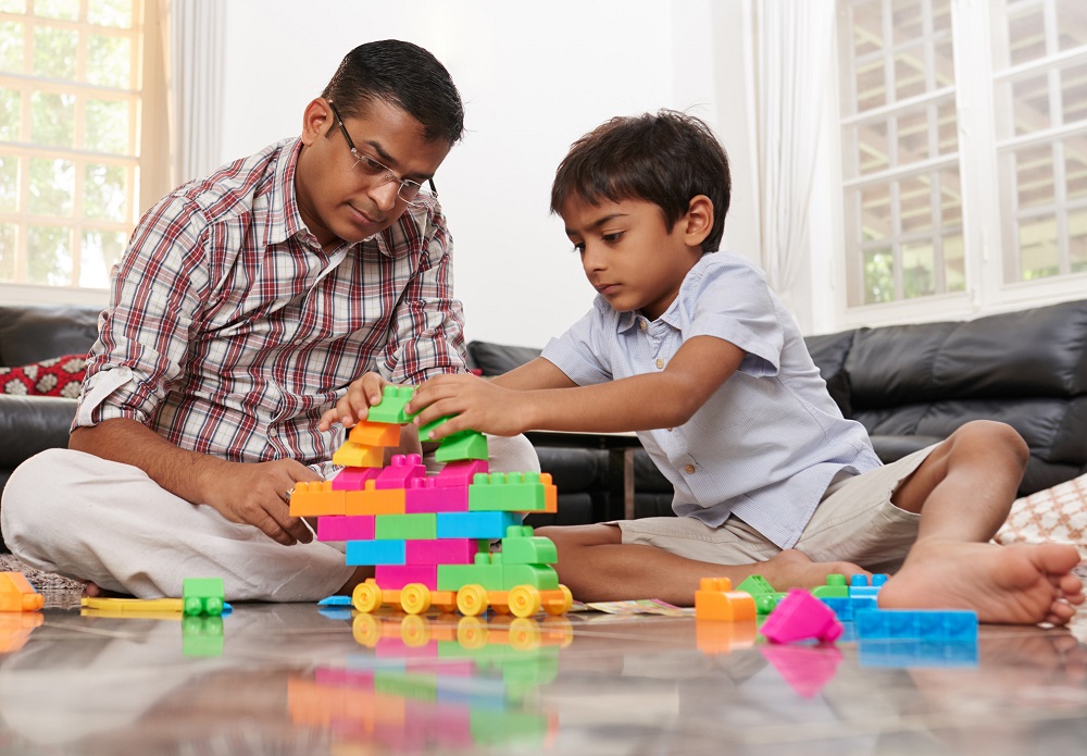 Creative toys for children to foster creativity staying away from electronics