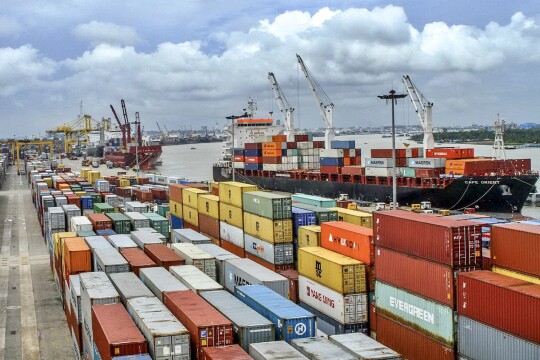 Bangladesh’s export crossed a record 43bn in 10 months