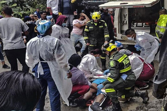 At least 33 killed in Colombia landslide