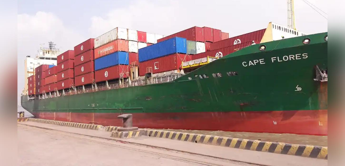Light container ship transport to Europe resumes in Chattogram
