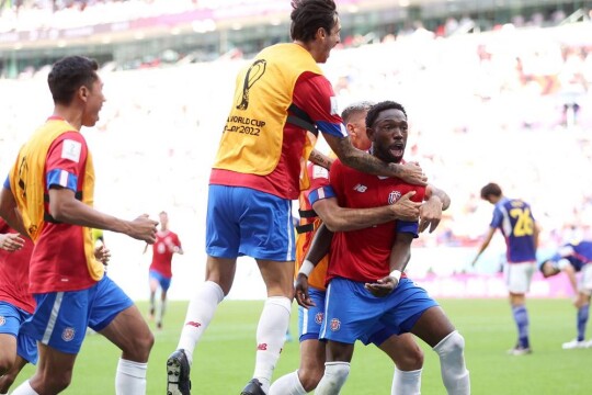 Costa Rica bounces back to beat Japan 1-0