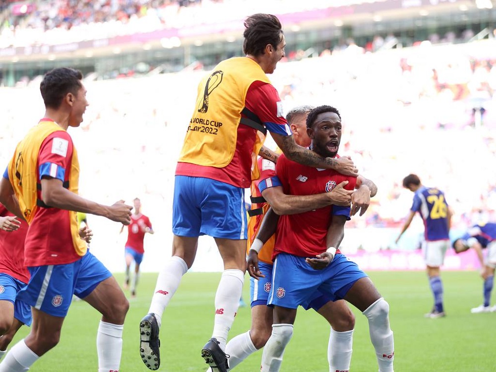 Costa Rica bounces back to beat Japan 1-0