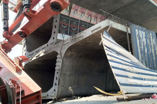 Elevated Expressway Collapses in Airport Road