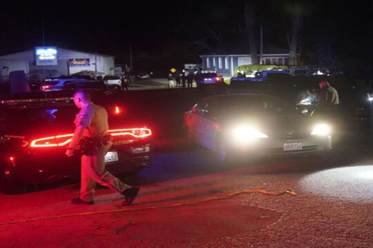 7 killed in two shootings in California