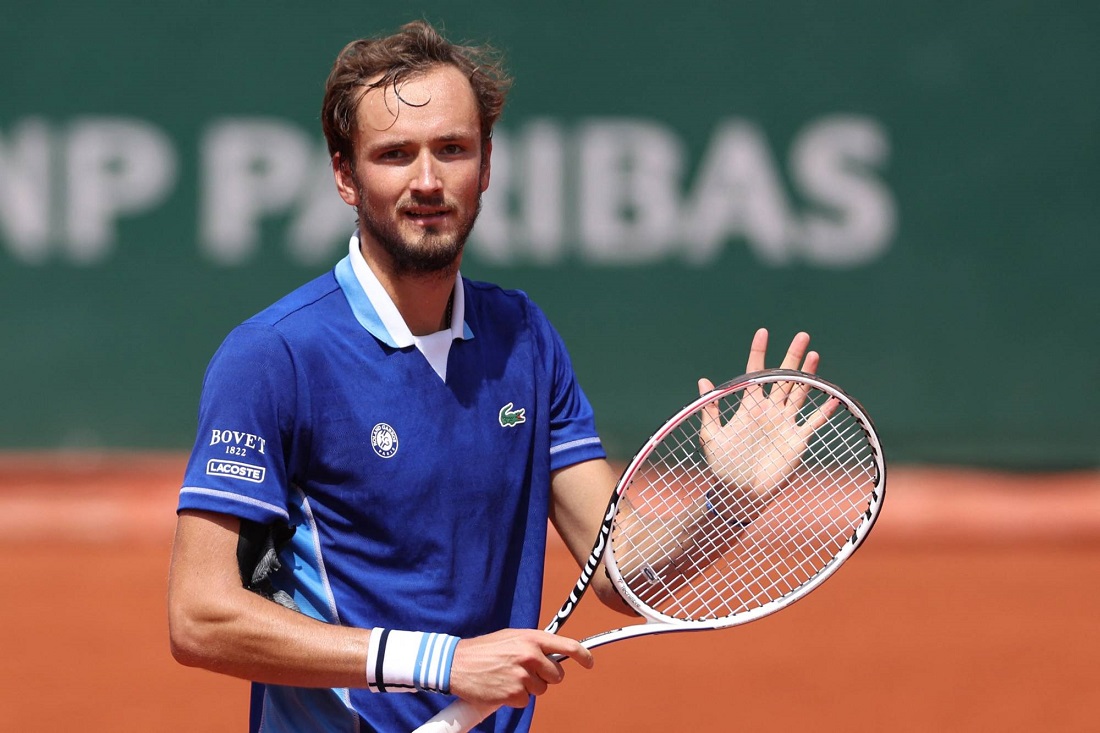 Russian Medvedev tops World Tennis but can’t play Wimbledon