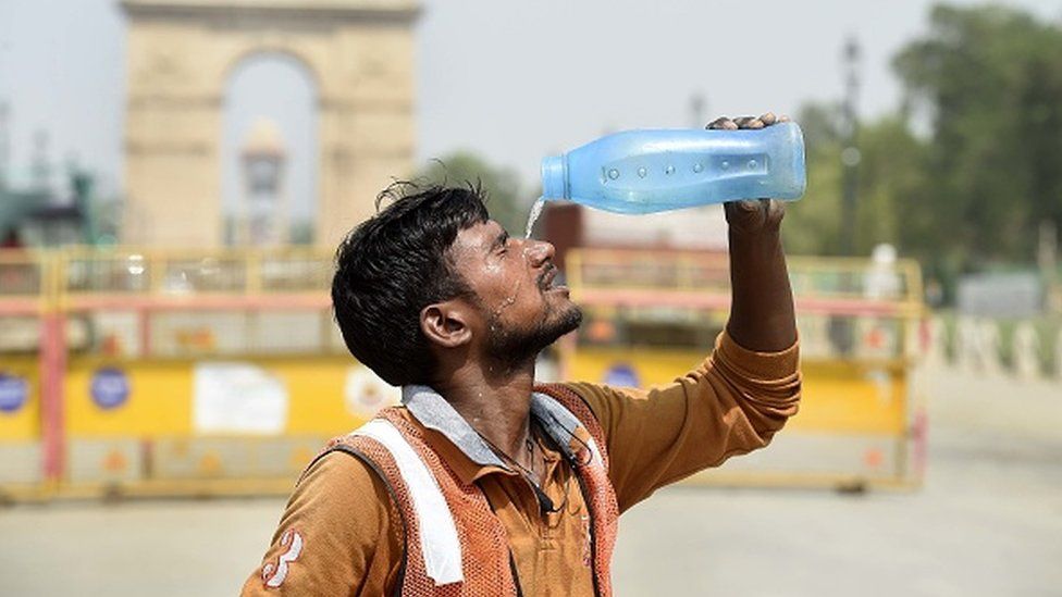 Temperature tops 49°C in parts of Delhi as heatwave soars