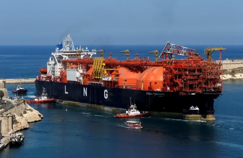 Floating LNG terminal resumes supply amid power outage boost