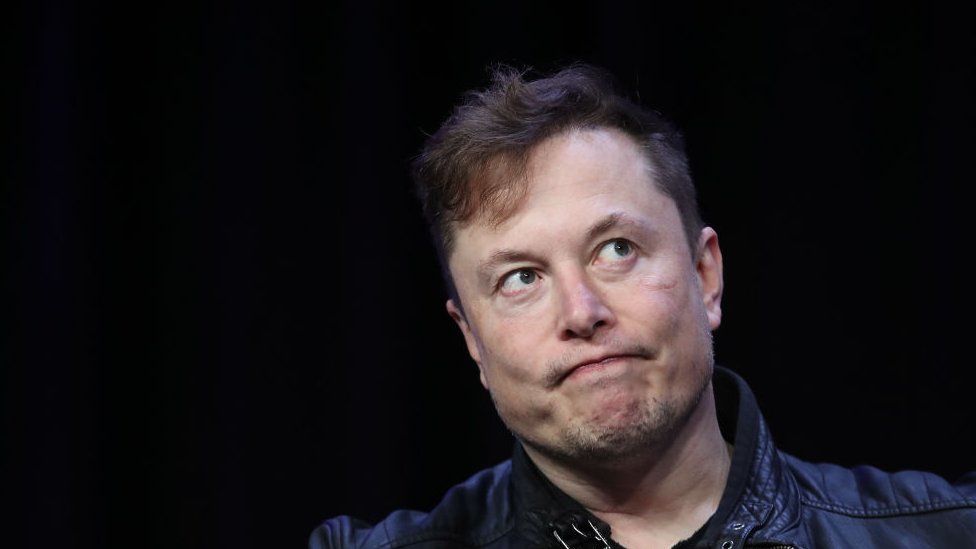 Musk says he will find a new leader for Twitter
