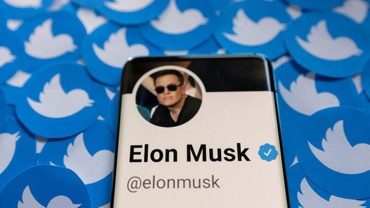 Elon Musk's Twitter lifts ban on political ads