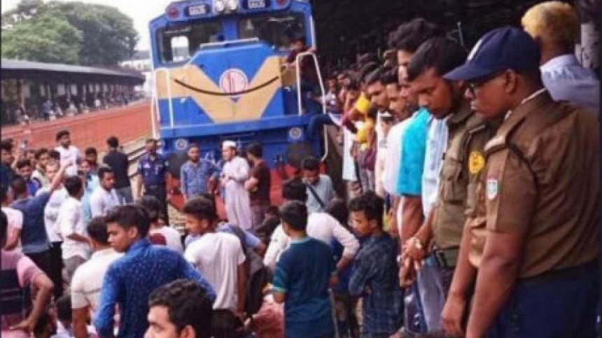 Train operation from Dhaka to rest of country suspended
