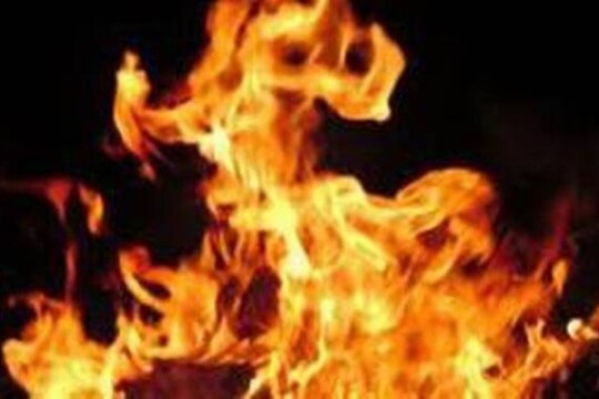 4 burnt in Old Dhaka fire