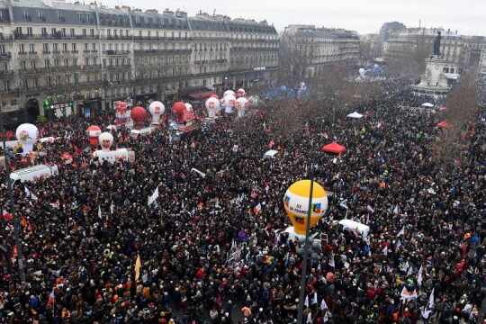Pressure mounts on Macron after violent unrest over pensions