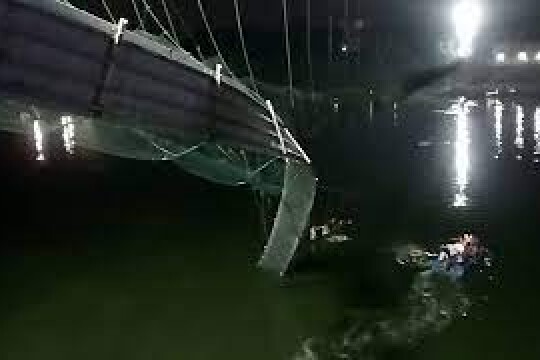 91 dead in India bridge collapse
