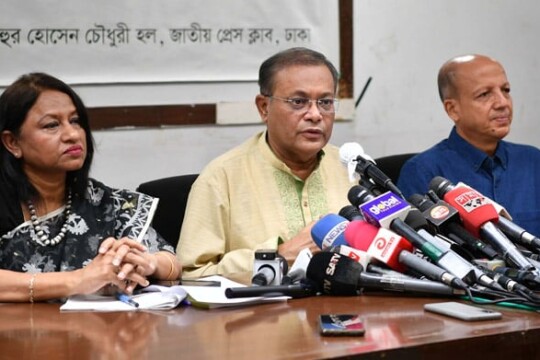 'Bangladesh's press freedom an example for developing nations'