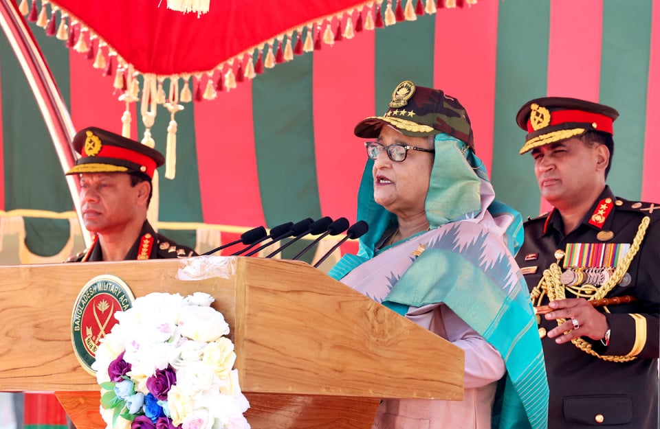 Govt collecting modern, time-befitting war weapons for armed forces: PM