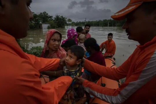 Death toll in India floods jumps to 42