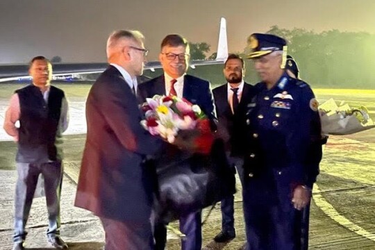 Indian foreign secy arrives