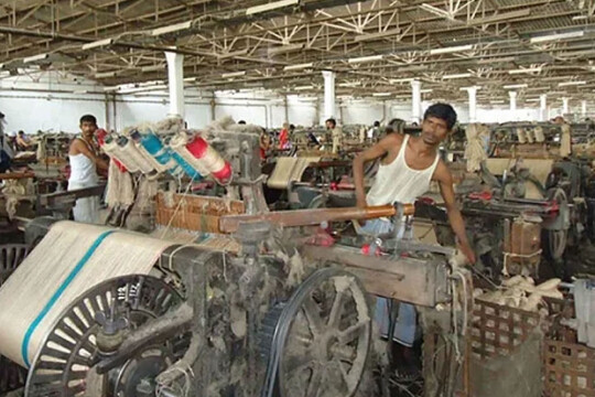 Closed jute mills to reopen in phases: Minister