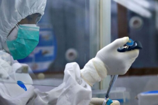 First case of testing positive for COVID, HIV, monkeypox all together