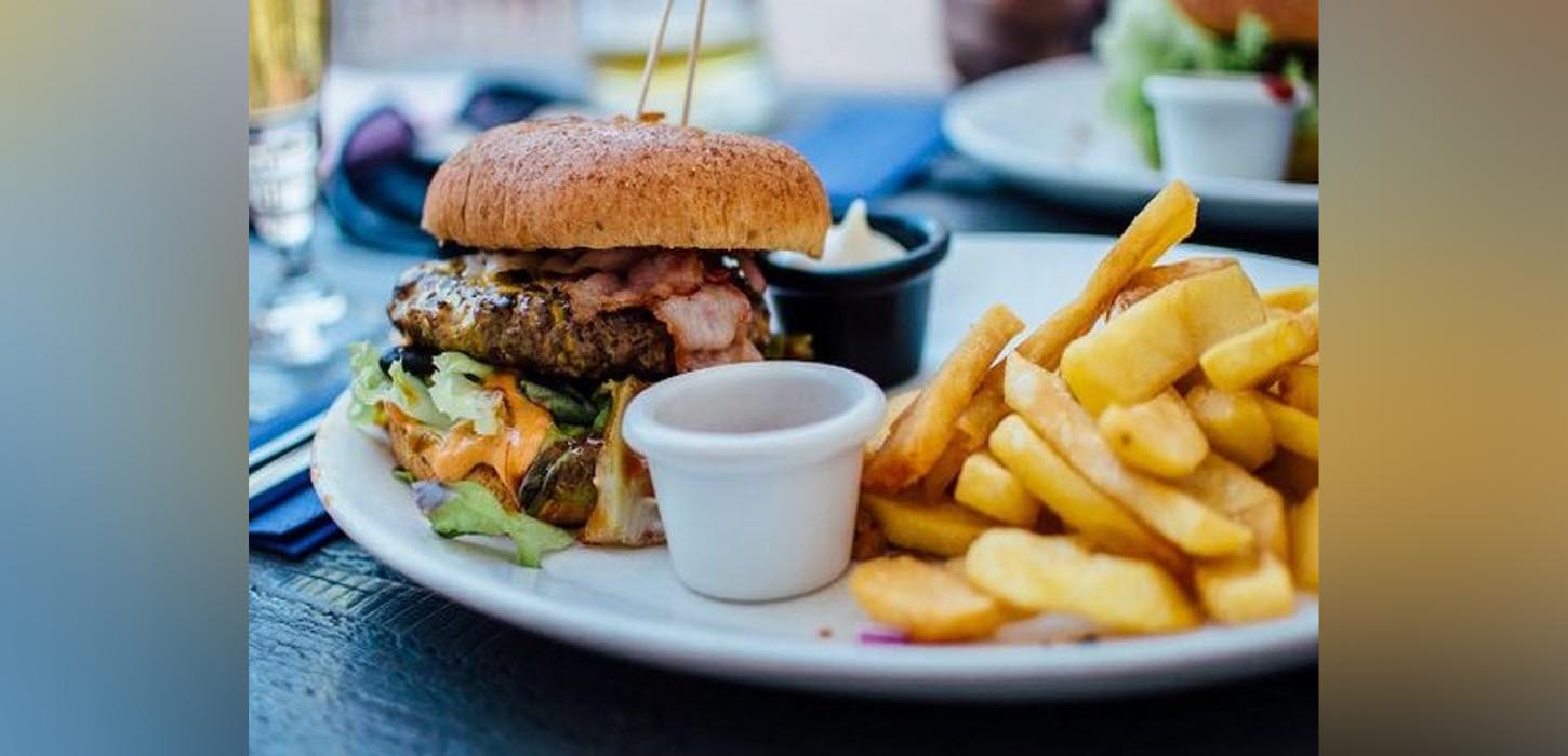 Research reveals what triggers our brain to indulge in binge-eating